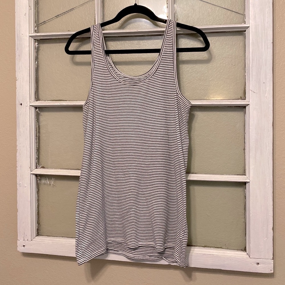 Stripe tank
